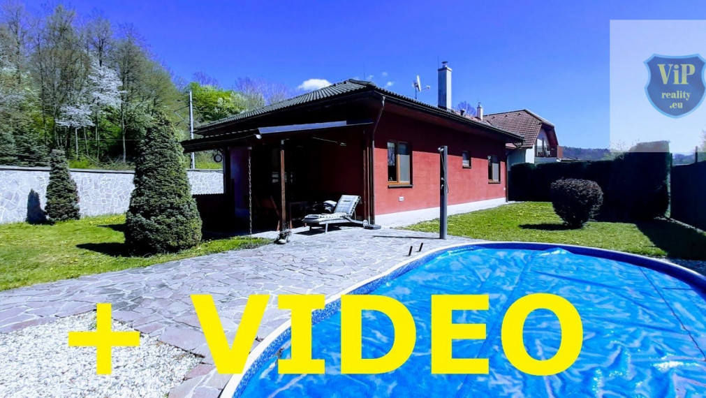 Vip Video. Bungalov 3+kk, nízke mesačné náklady, bazén, terasa, gril - Vlkanová