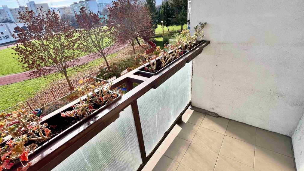 REZERVOVANÉ.  4-izbový byt na Západe: Výhľad a priestor