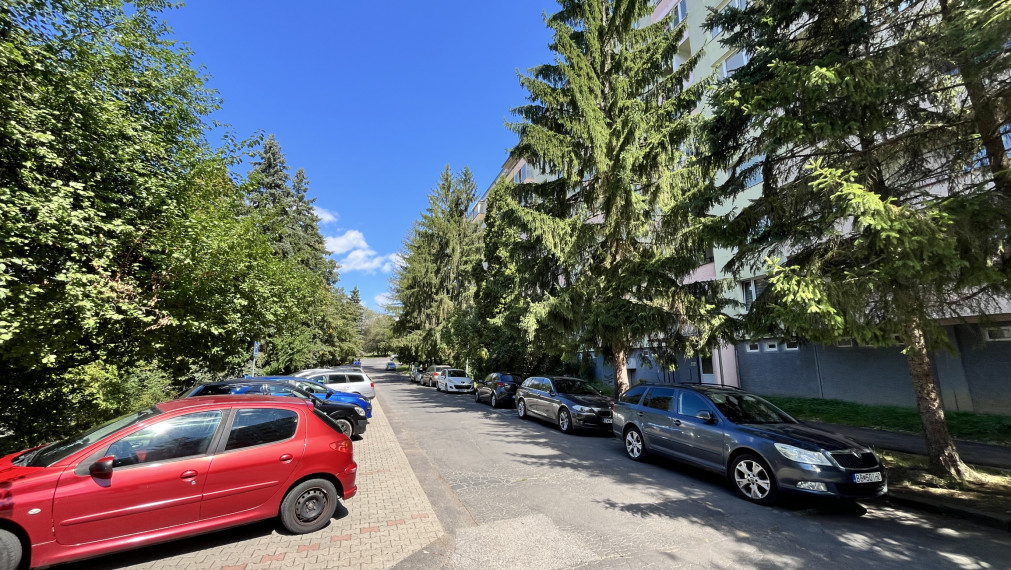 3,5-izbový byt 89 m², balkón aj loggia – Zlatý Potok, Zvolen