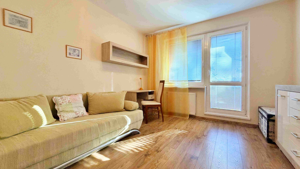 REZERVOVANÉ. 4-izbový byt s balkónom 97m2, prerobený – Sliač