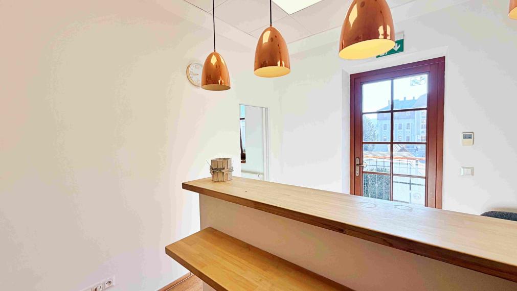 Štýlová kancelária s parkovaním v centre Zvolena