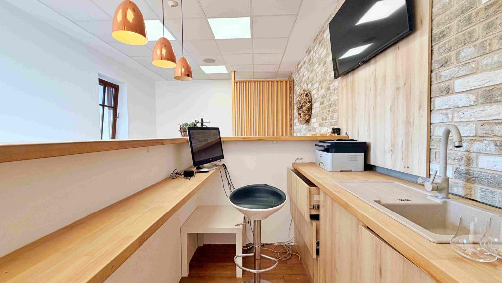 Štýlová kancelária s parkovaním v centre Zvolena