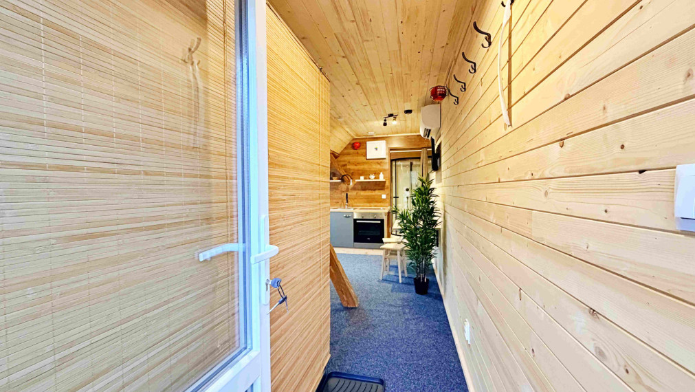 Úplne nová garzónka s parkovaním a klímou – Tužina