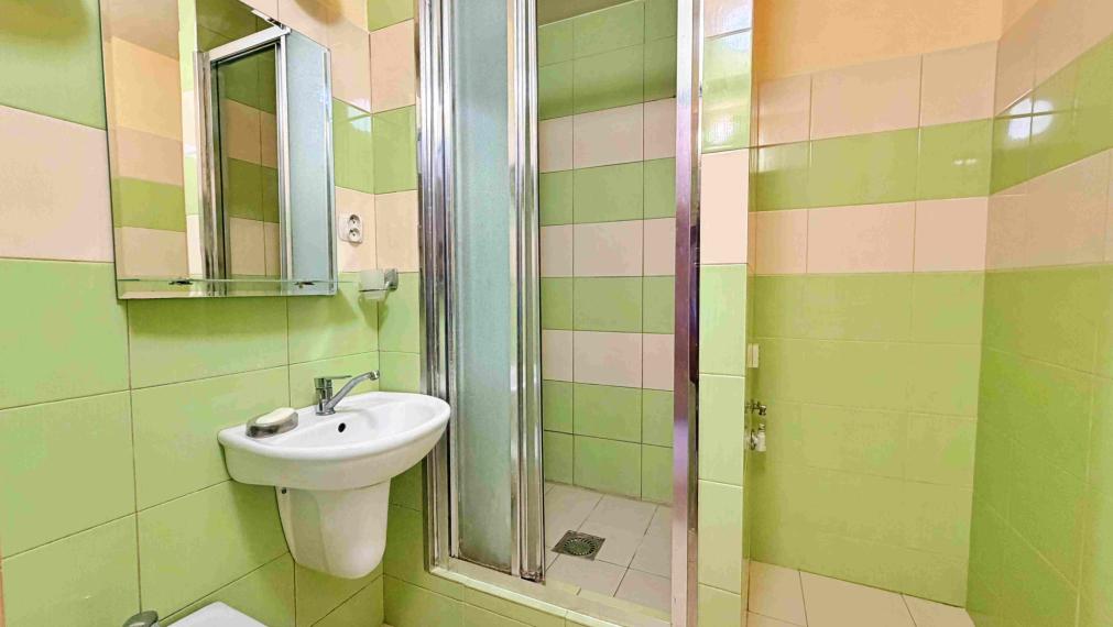 Veľká loggia 8 m² a svetlý 2-izbový byt Sliač. Nízke náklady