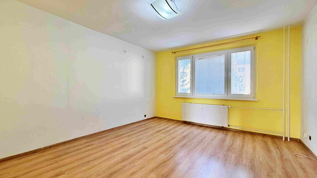 Veľká loggia 8 m² a svetlý 2-izbový byt Sliač. Nízke náklady