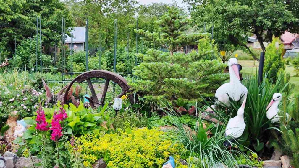 Rodinný dom s bazénom a záhradou na pozemku 1300 m² – Sliač