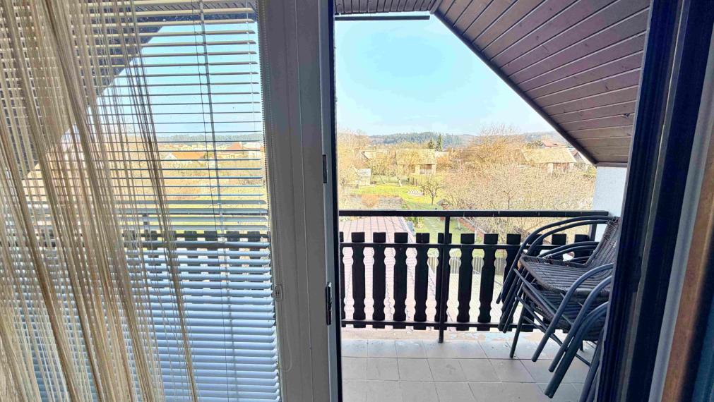 Rodinný dom s bazénom a záhradou na pozemku 1300 m² – Sliač