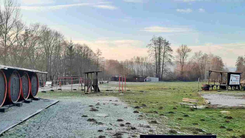 Zabehnutá Gastro prevádzka + budova pod hodnotou (196 000 €)