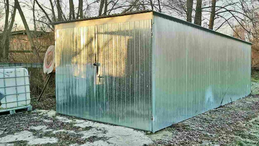 Zabehnutá Gastro prevádzka + budova pod hodnotou (196 000 €)