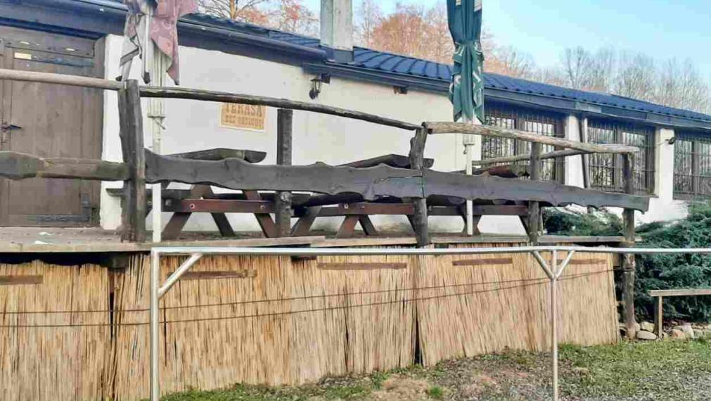 Zabehnutá Gastro prevádzka + budova pod hodnotou (196 000 €)