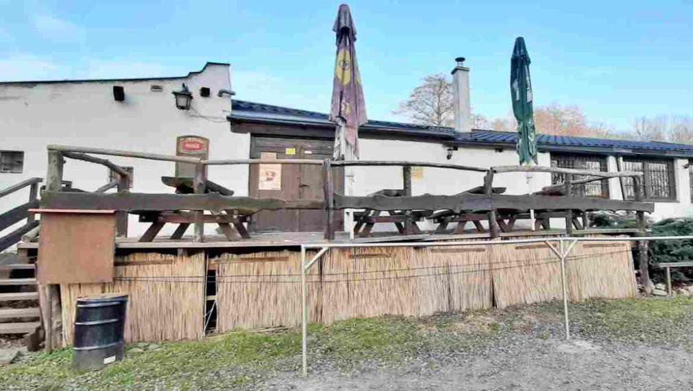 Zabehnutá Gastro prevádzka + budova pod hodnotou (196 000 €)