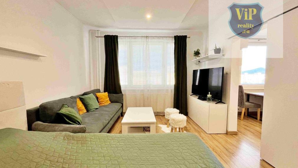 Prenájom 1-izbový byt 38m2, Zvolen Západ | klíma, internet