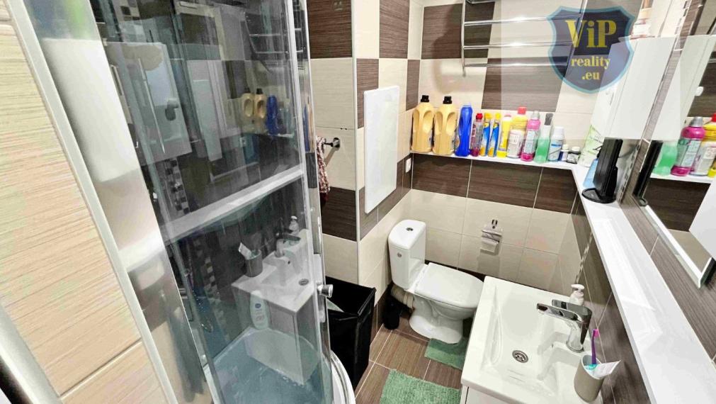 Prenájom 1-izbový byt 38m2, Zvolen Západ | klíma, internet