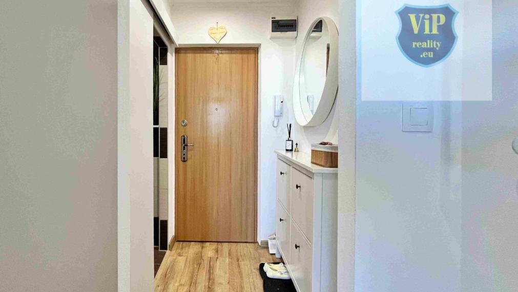 Prenájom 1-izbový byt 38m2, Zvolen Západ | klíma, internet