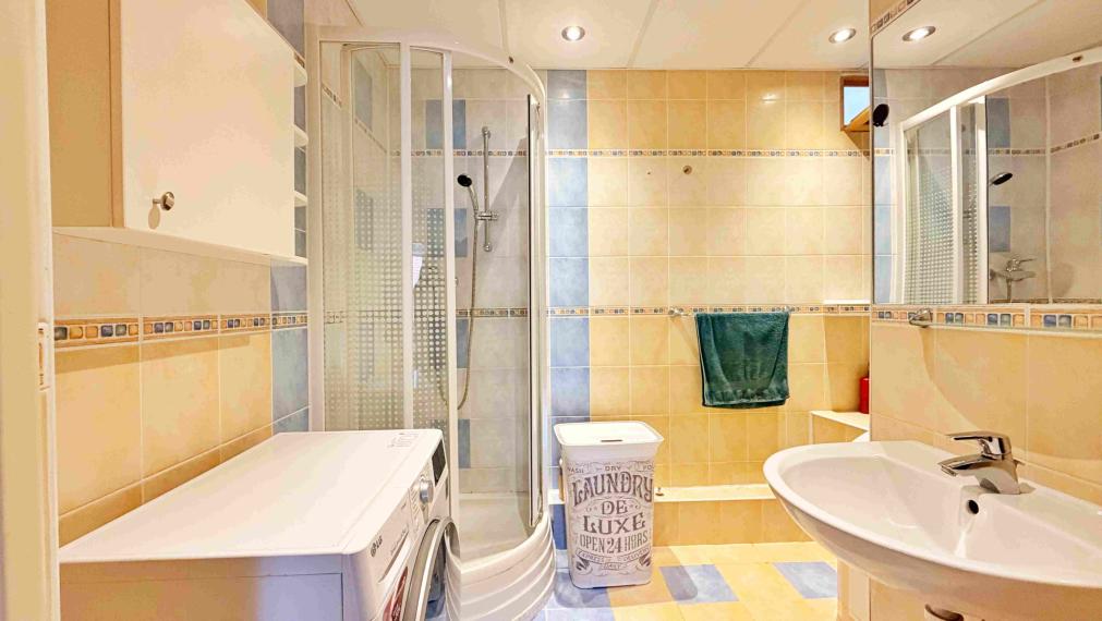 3-izbový byt Zvolen | 81 m², balkón, dve komory, zariadený