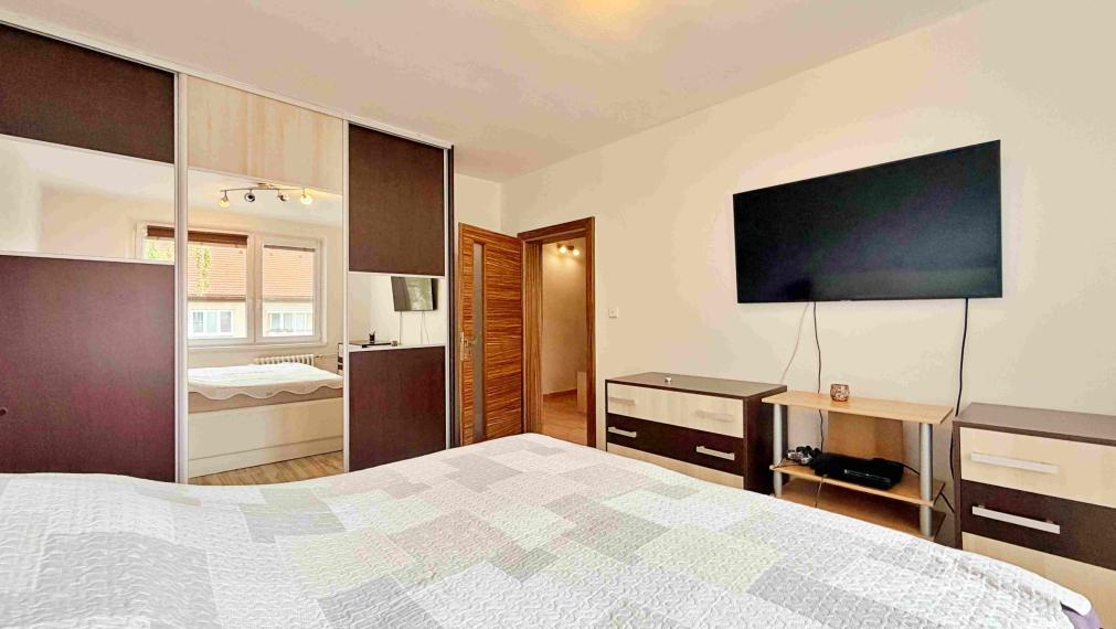 3-izbový byt Zvolen | 81 m², balkón, dve komory, zariadený