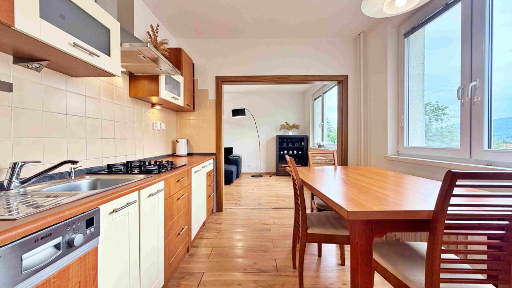 Rezervované. ViP. 3-izbový byt Zvolen, 81 m², balkón,