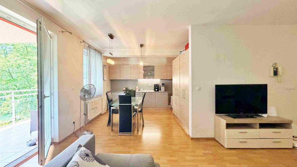 ViP.  4-izbový byt Panorama, 120 m², terasa 10m2, parking