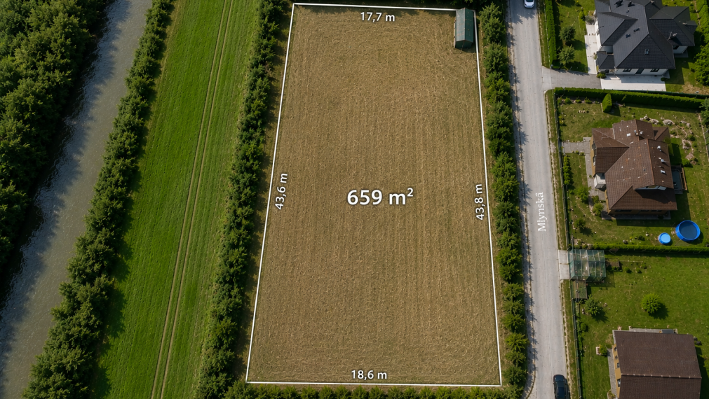 Stavebný pozemok Sliač, vyše 650 m² pri Hrone
