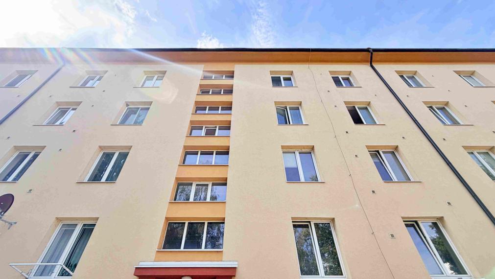 ViP. Tehlový 2-izbový byt 61m2, Zvolen – centrum