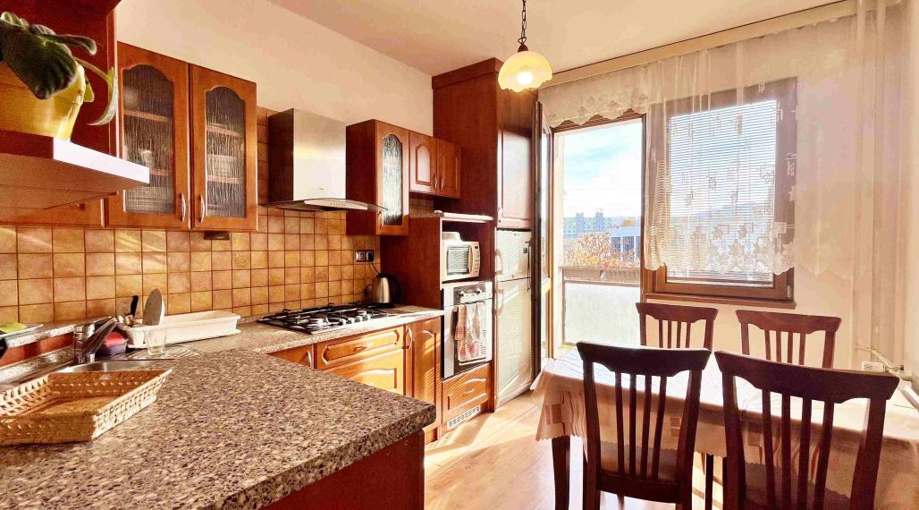 REZERVOVANÉ.  4-izbový byt na Západe: Výhľad a priestor