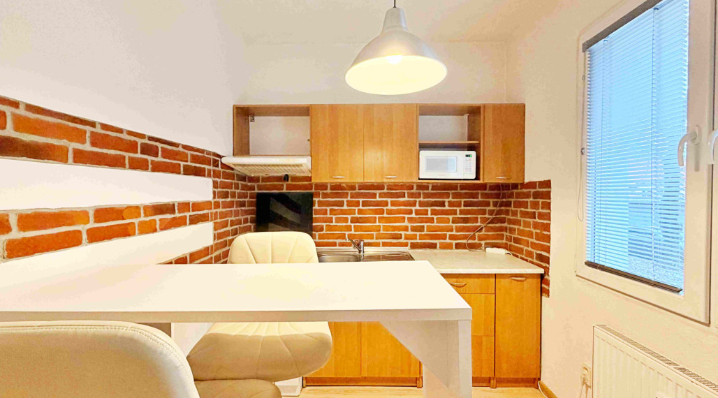 REZERVOVANÉ. 1-izbový byt 39m v centre Zvolena