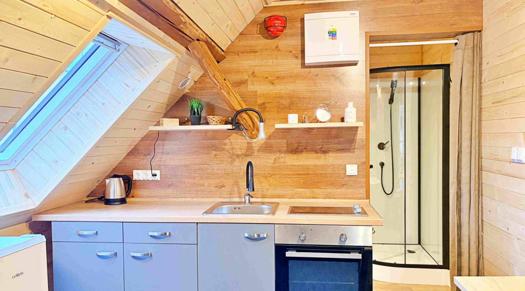 Úplne nová garzónka s parkovaním a klímou – Tužina