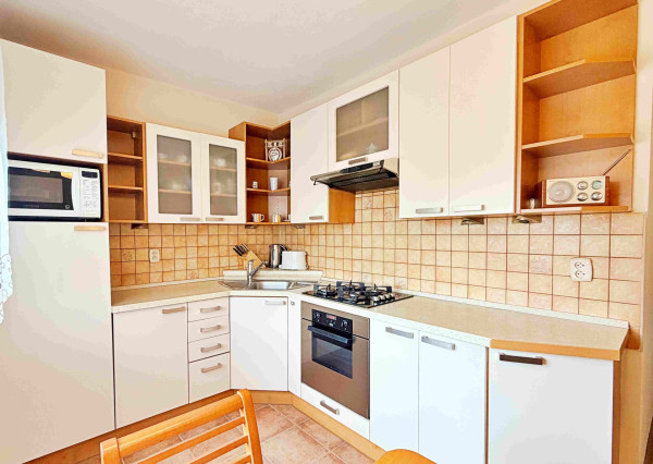 4-izbový byt s balkónom 97m2, prerobený – Sliač, Rybárska