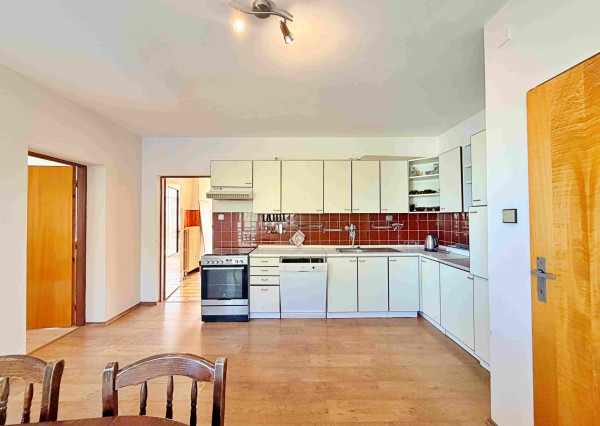 Veľkorysý byt 106m2 + balkón v rodinnom dome– Sekier, Zvolen